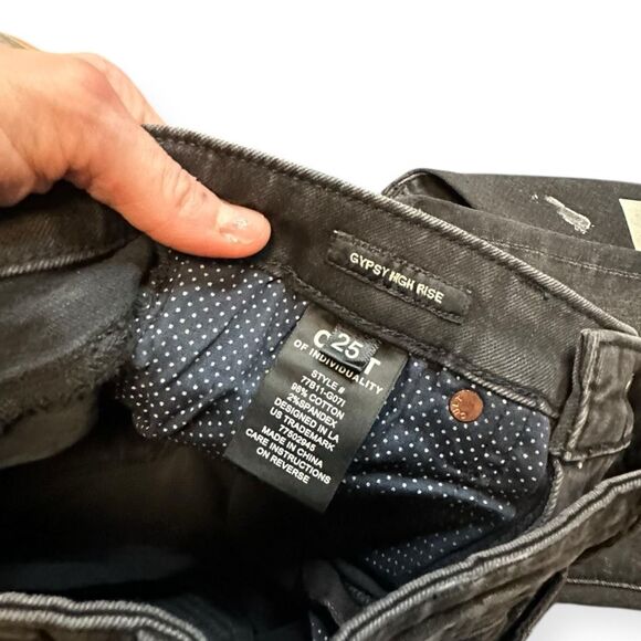 CULT OF INDIVIDUALITY Women’s C25 Gypsy High Rise Black Distressed Paint-Splatte - Picture 4 of 6